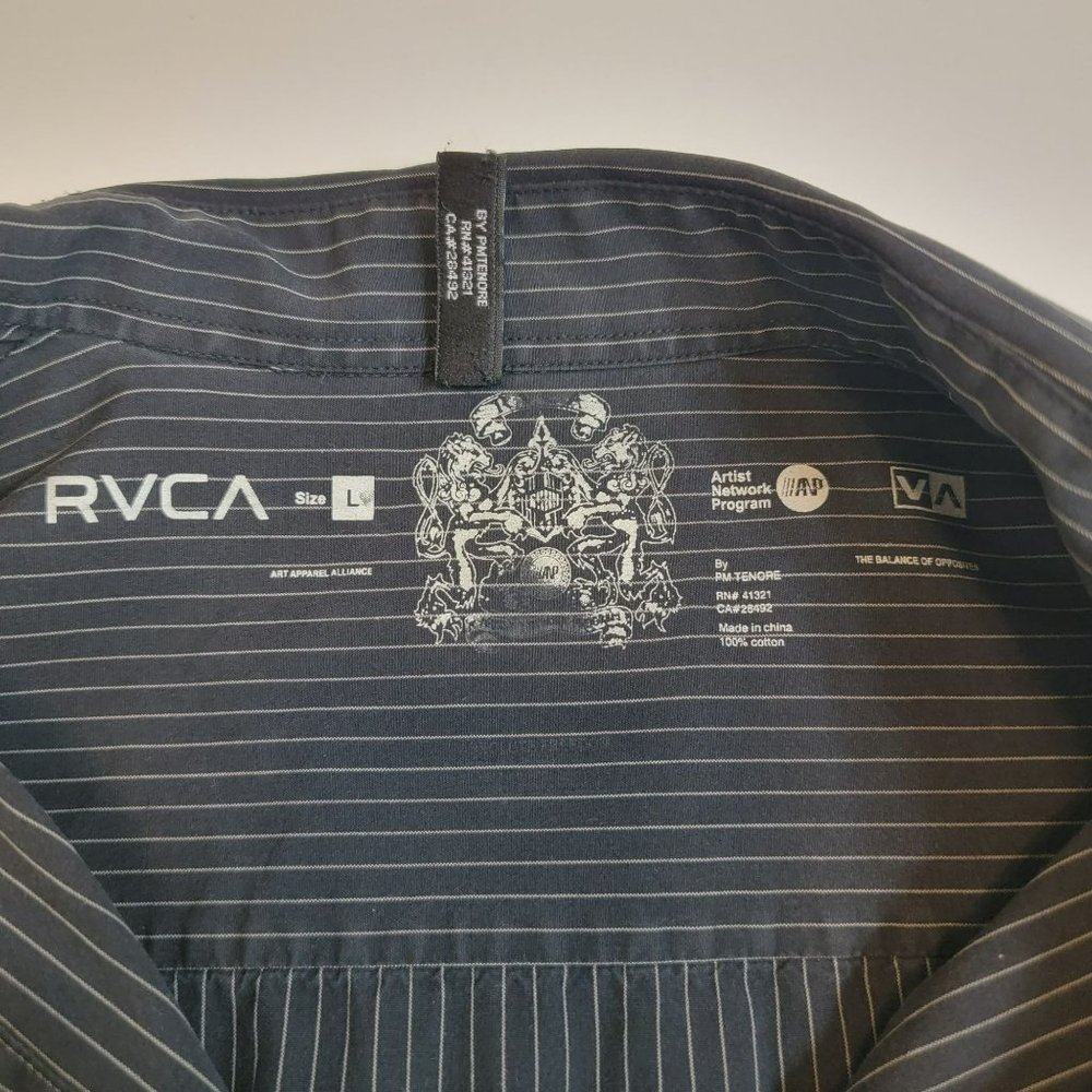 RVCA Men's Large Black and White Pin Stripe Button Down Shirt W/Embroidery - EUC - Picture 6 of 13